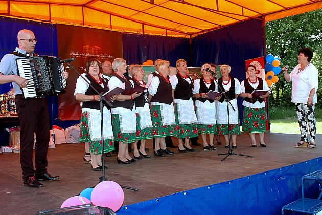 Działania na rzecz rozowju kultury wśród mieszkańców powiatu słupskiego podczas IV Jeździeckich Mistrzostwach Kaszub - Runowo 2016 - organizacja Strefy Kultury